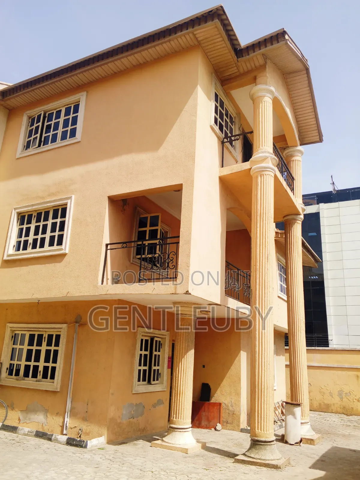 A 7 Bedroom Duplex for Rent,Lekki Phase.1 in Lekki Phase 1
