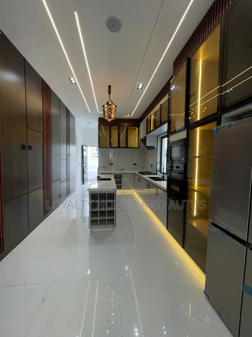 4bdrm House in Lekki Phase 1 for rent in Lekki Phase 1