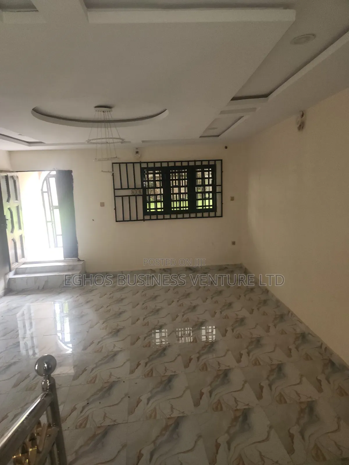 3bdrm Apartment in Limit Road Gra, Benin City for rent in Benin City