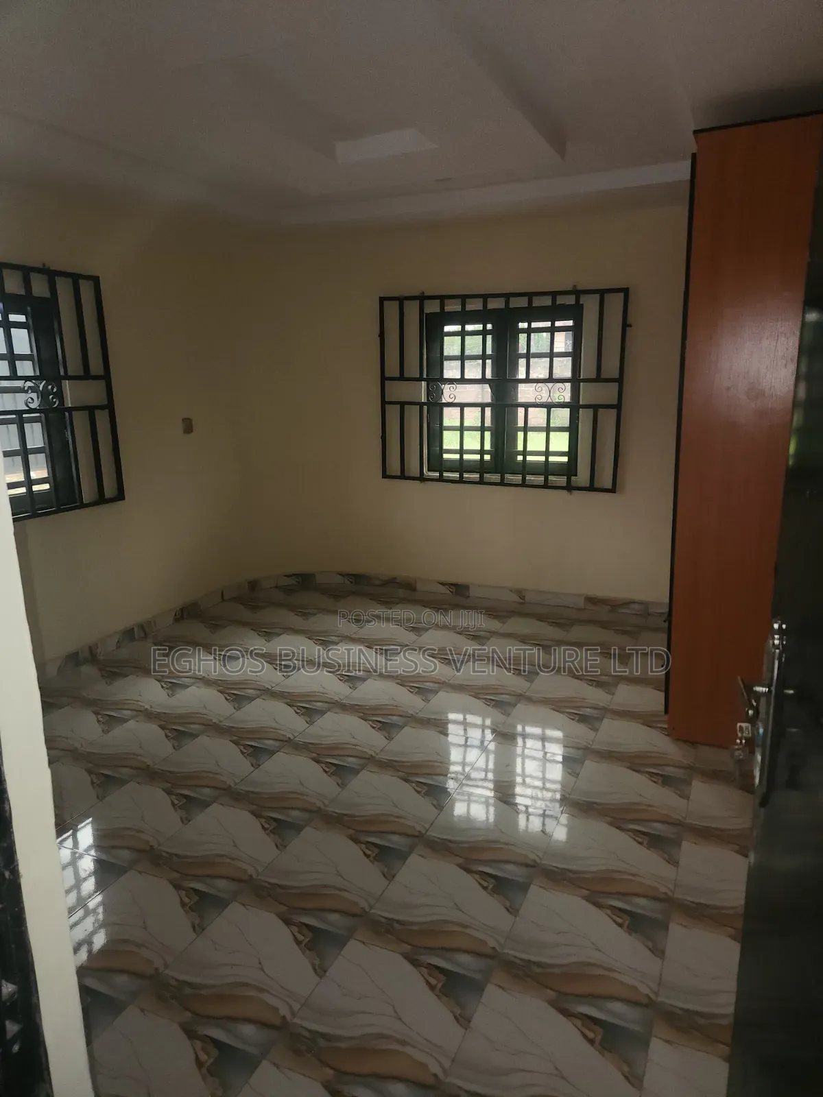 3bdrm Apartment in Limit Road Gra, Benin City for rent in Benin City