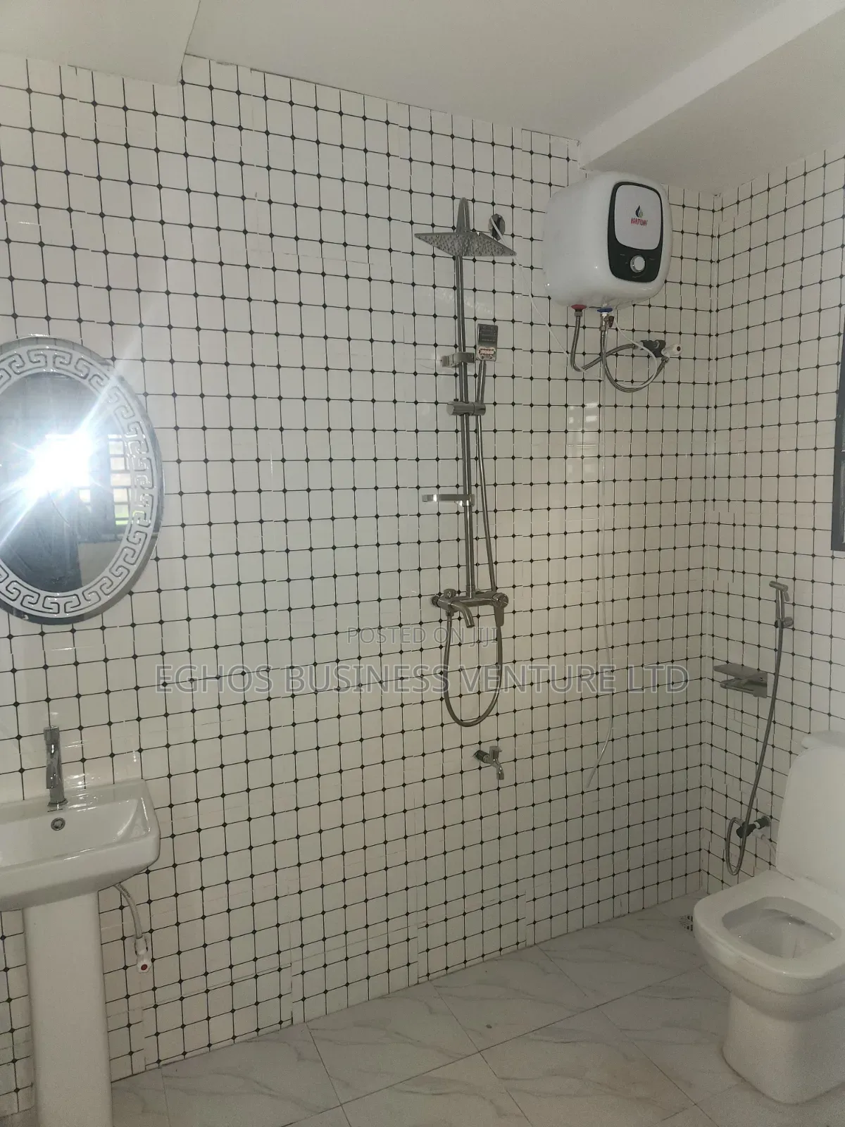 3bdrm Apartment in Limit Road Gra, Benin City for rent in Benin City