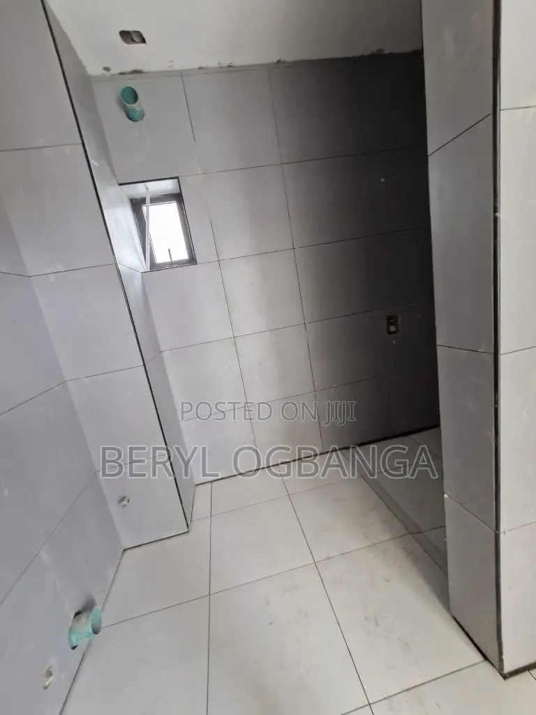 2bdrm Duplex in Ikate for sale in Ikate