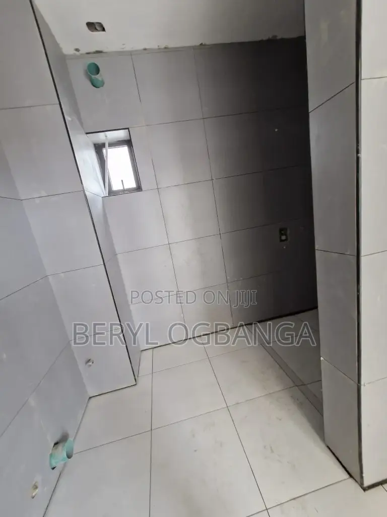 2bdrm Duplex in Ikate for sale in Ikate