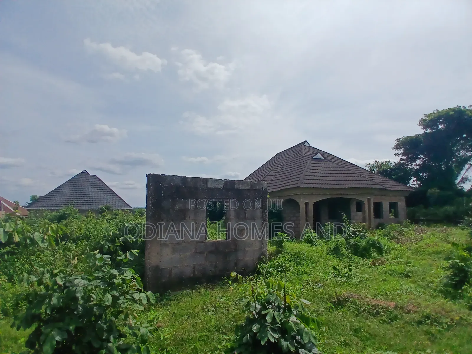 4bdrm Bungalow in Alafara - Elenusonso, Ibadan for sale in Ibadan