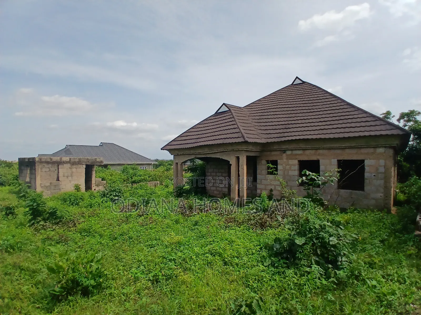 4bdrm Bungalow in Alafara - Elenusonso, Ibadan for sale in Ibadan