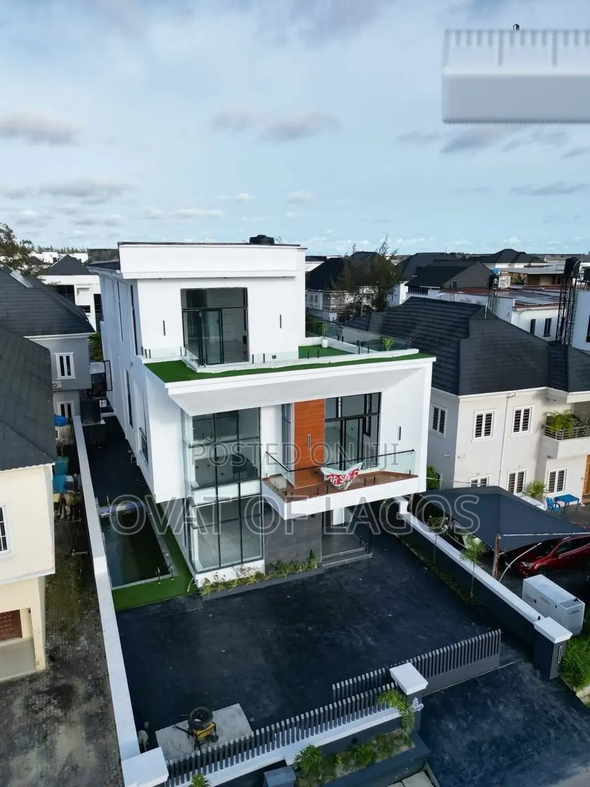 5bdrm Duplex in Megamound, Lekki for sale in Lekki