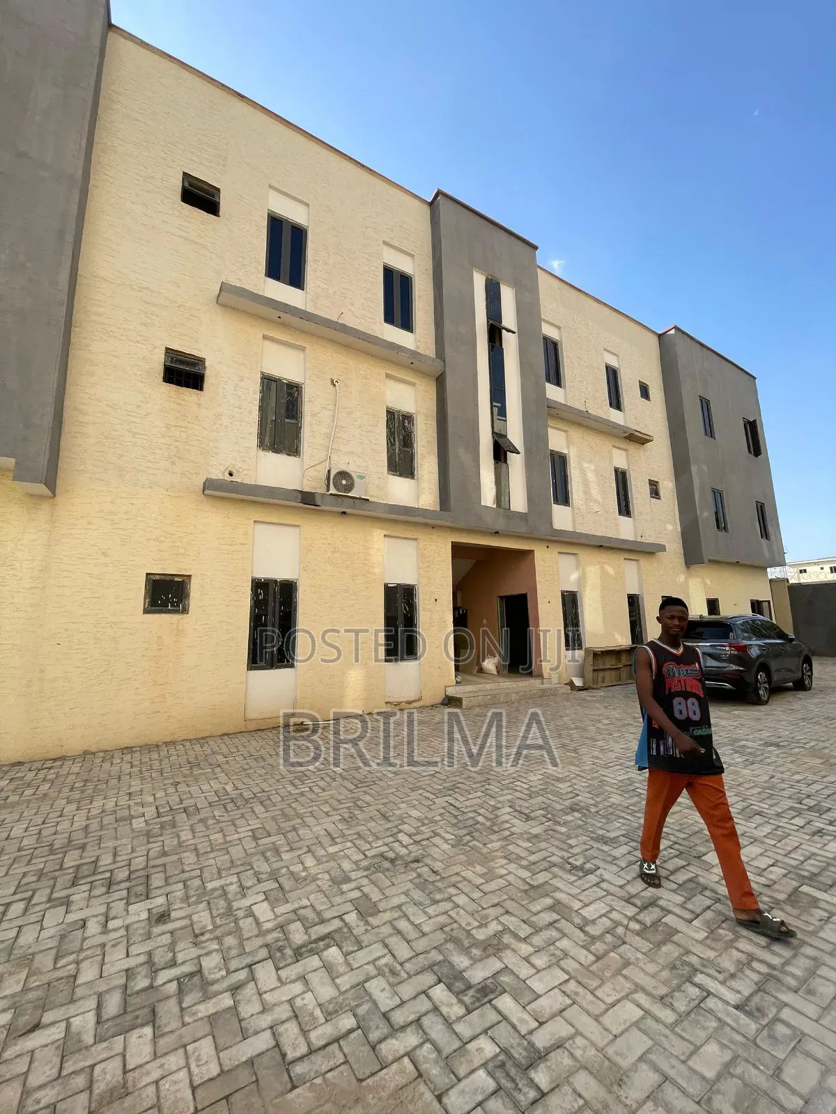 3bdrm Block of Flats in Jahi for sale in Jahi