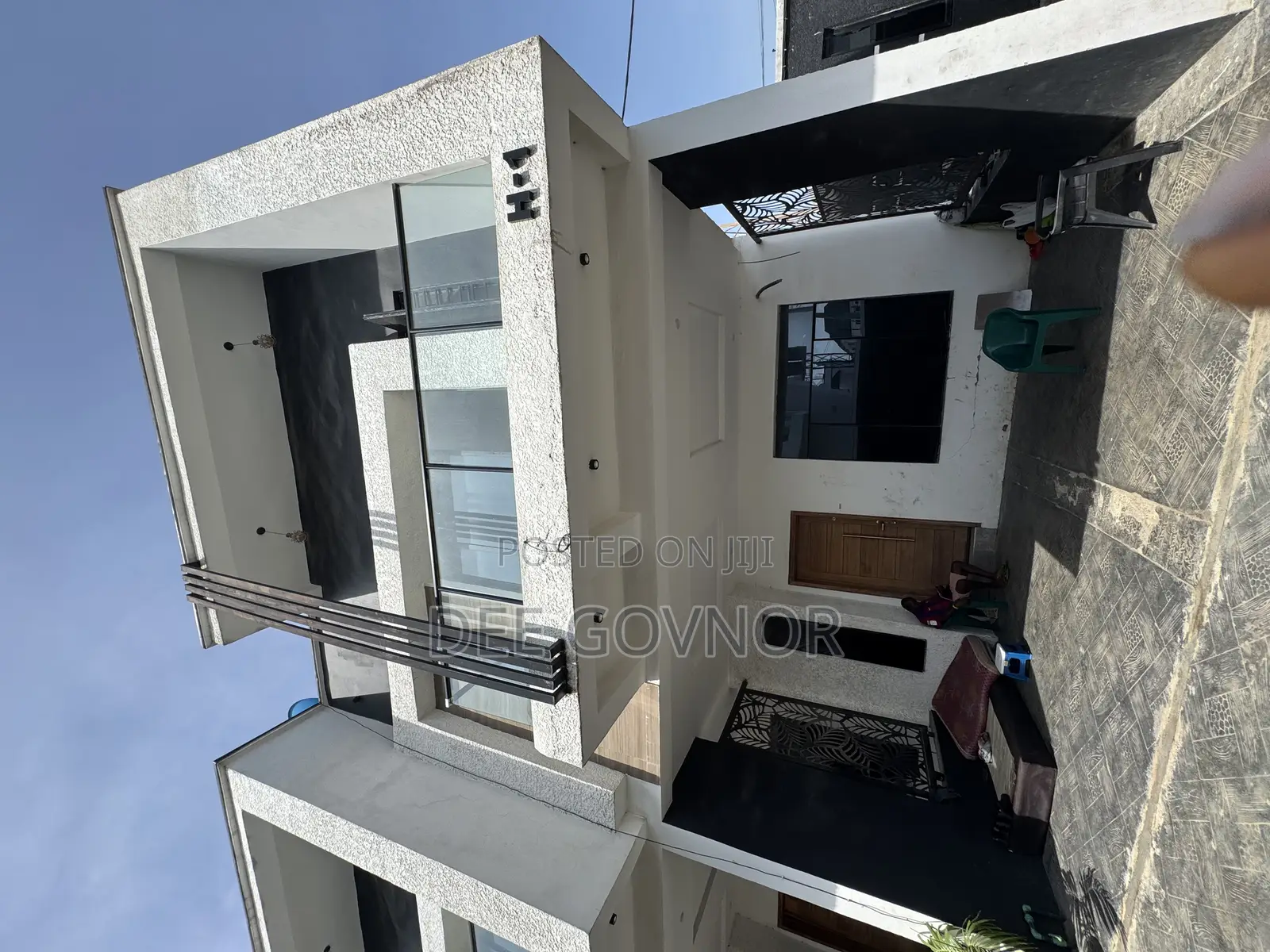 4bdrm Duplex in Ikota for rent in Ikota