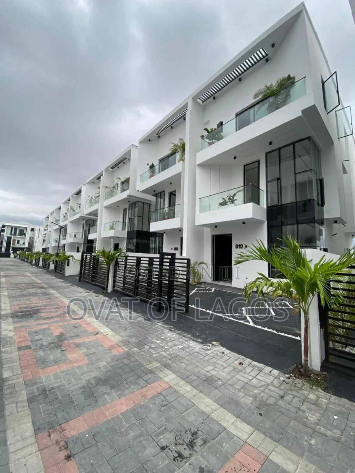 4bdrm Duplex in Orchid, Lekki for sale in Lekki