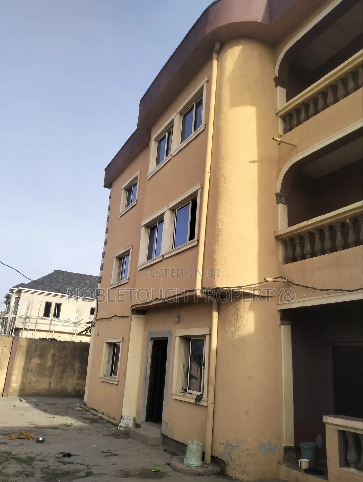 3bdrm Block of Flats in Ijegun Ikotun Lagos for sale in Ijegun
