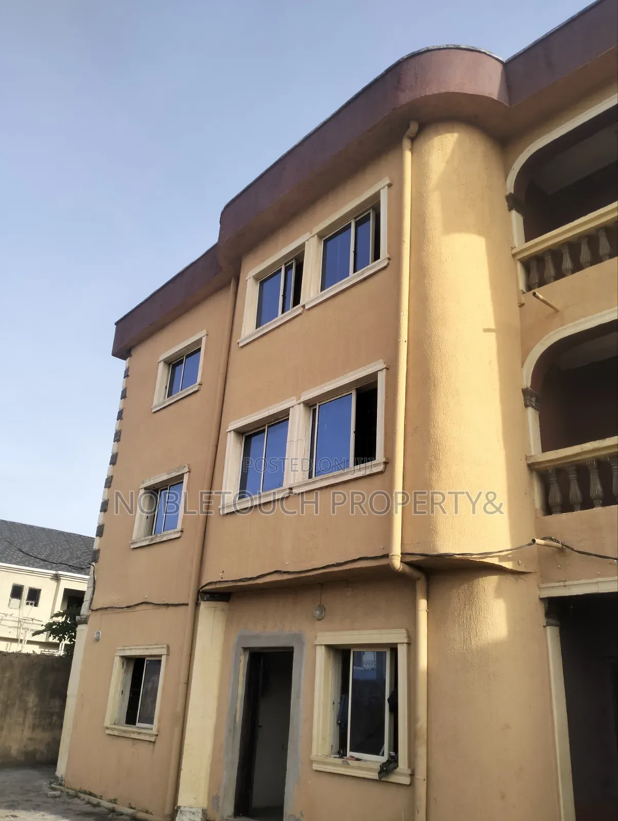 3bdrm Block of Flats in Ijegun Ikotun Lagos for sale in Ijegun