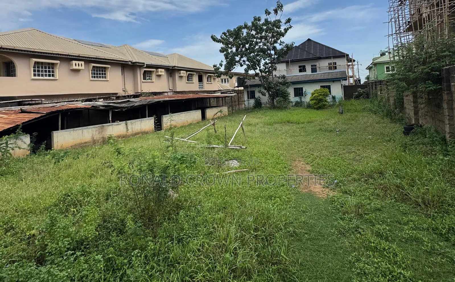 648sqm of Land With Demolishable Bungalow at Magodo Gra in GRA Phase 1