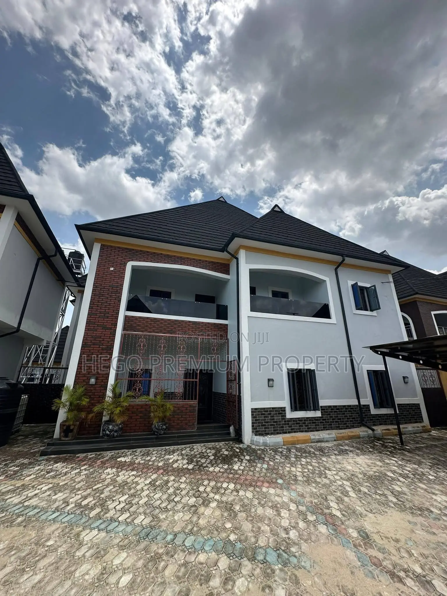 6bdrm Apartment in Estate, Rukpokwu for sale in Rukpokwu