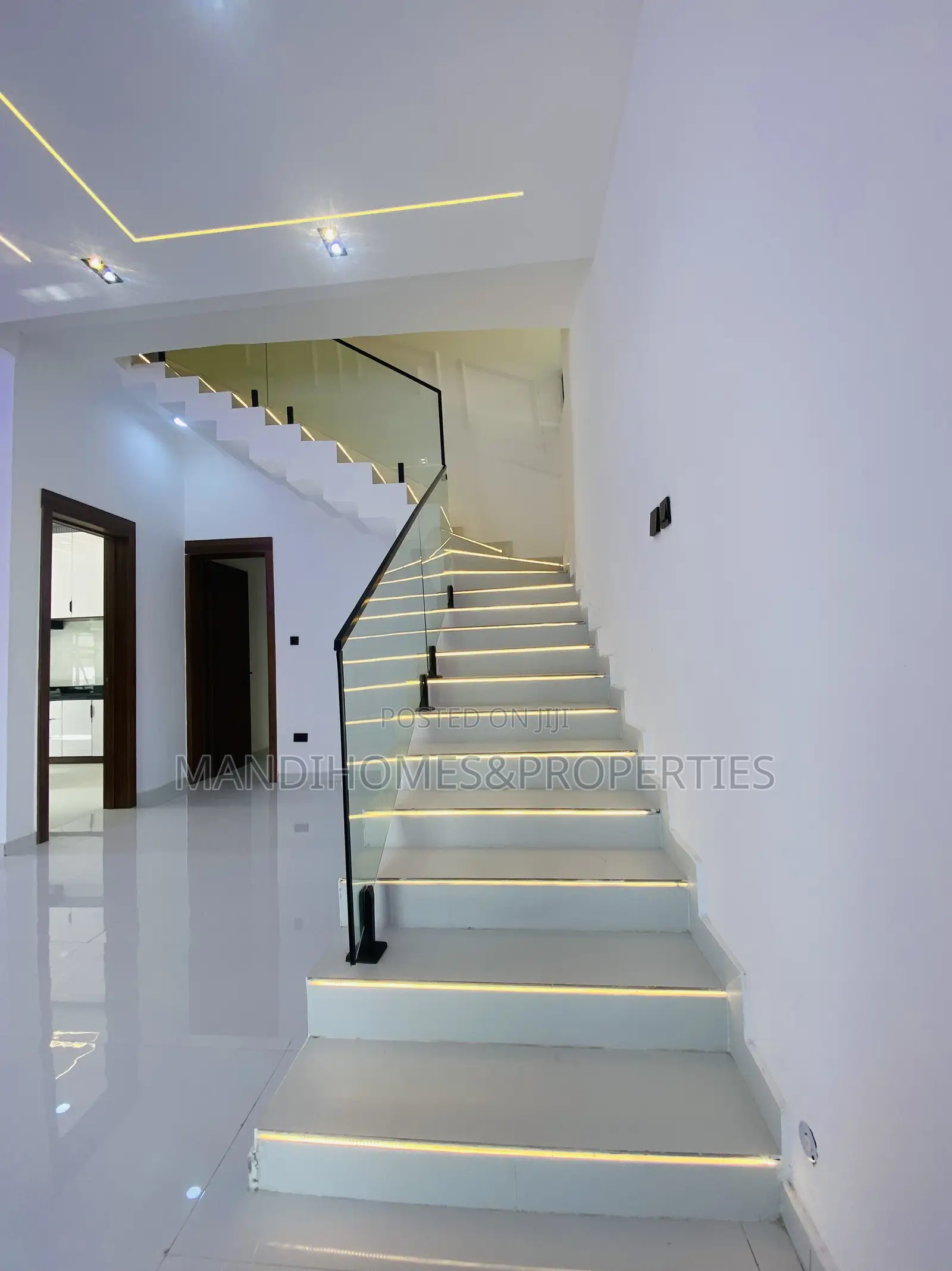4bdrm Duplex in Sangotedo for sale in Sangotedo