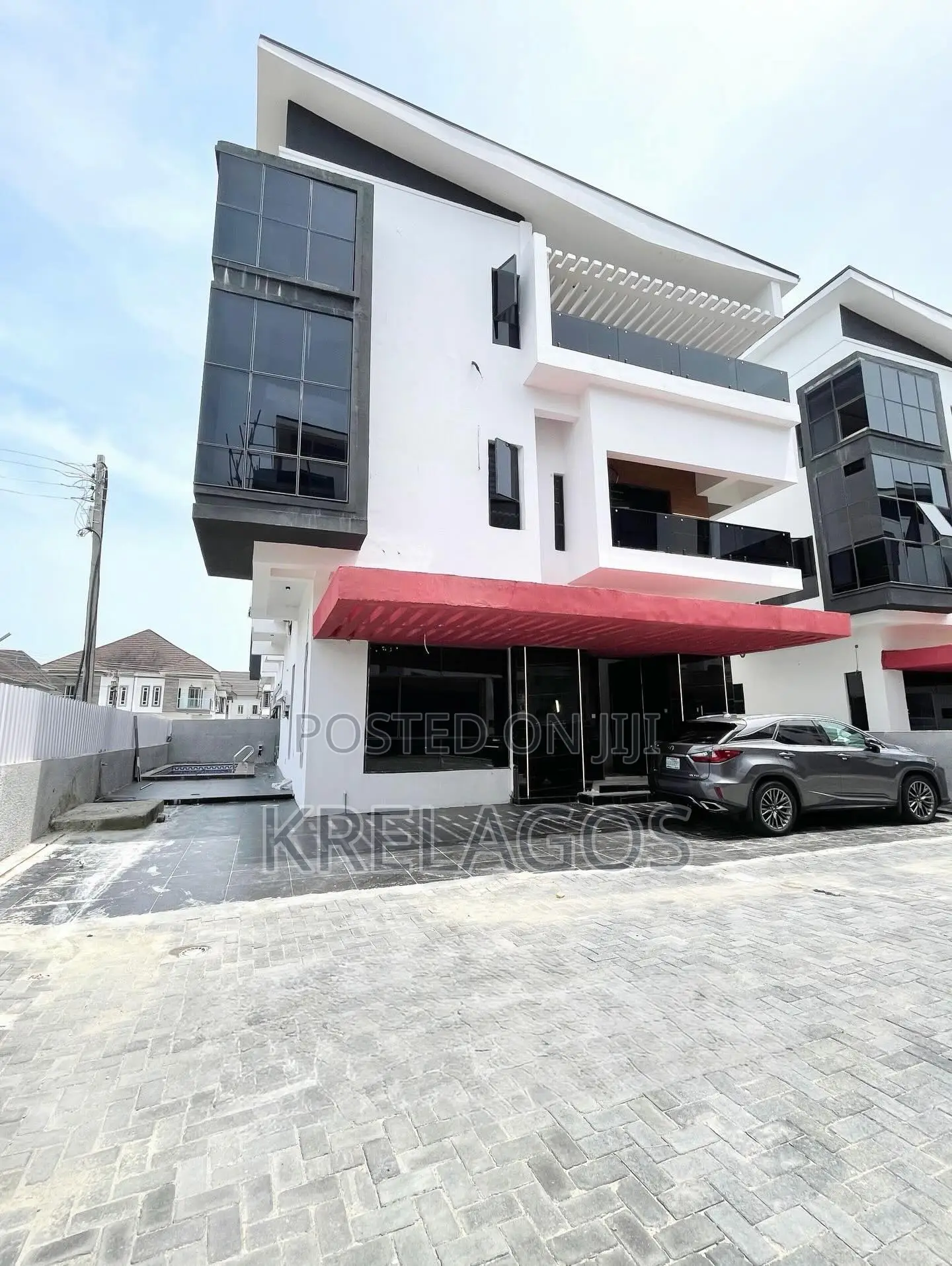 5bdrm Duplex in White Oak, Ologolo for rent in Ologolo