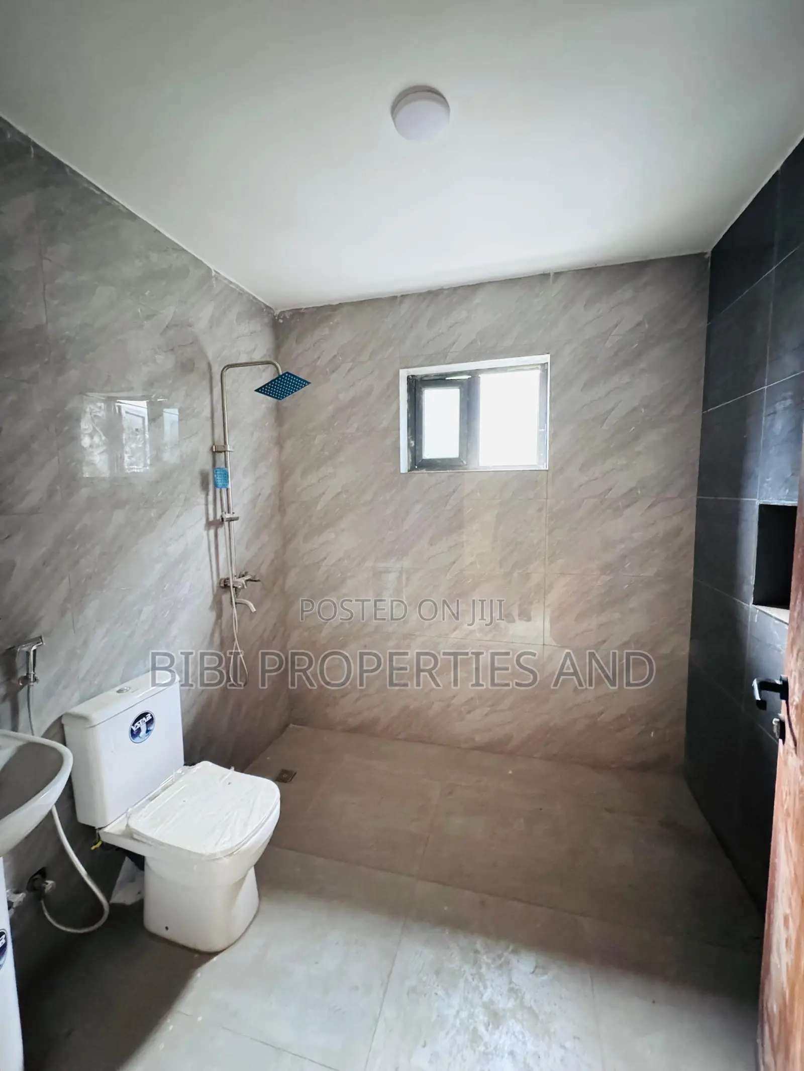 4bdrm Duplex in Kado for sale in Kado