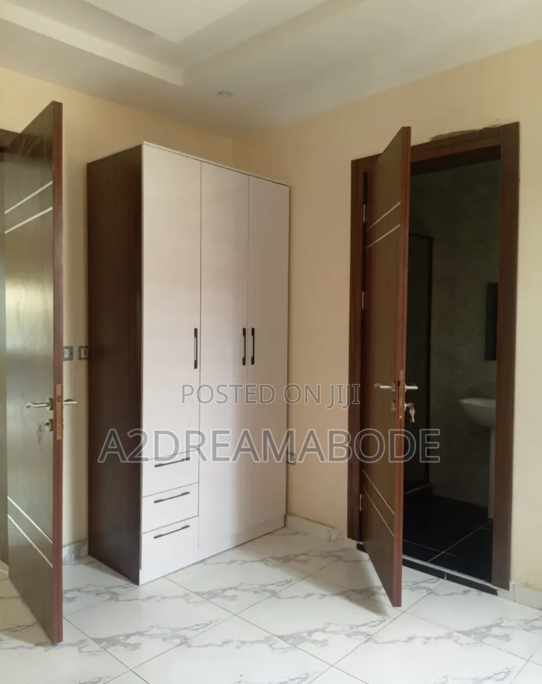 4bdrm Duplex in Ikeja, Oregun for sale in Oregun
