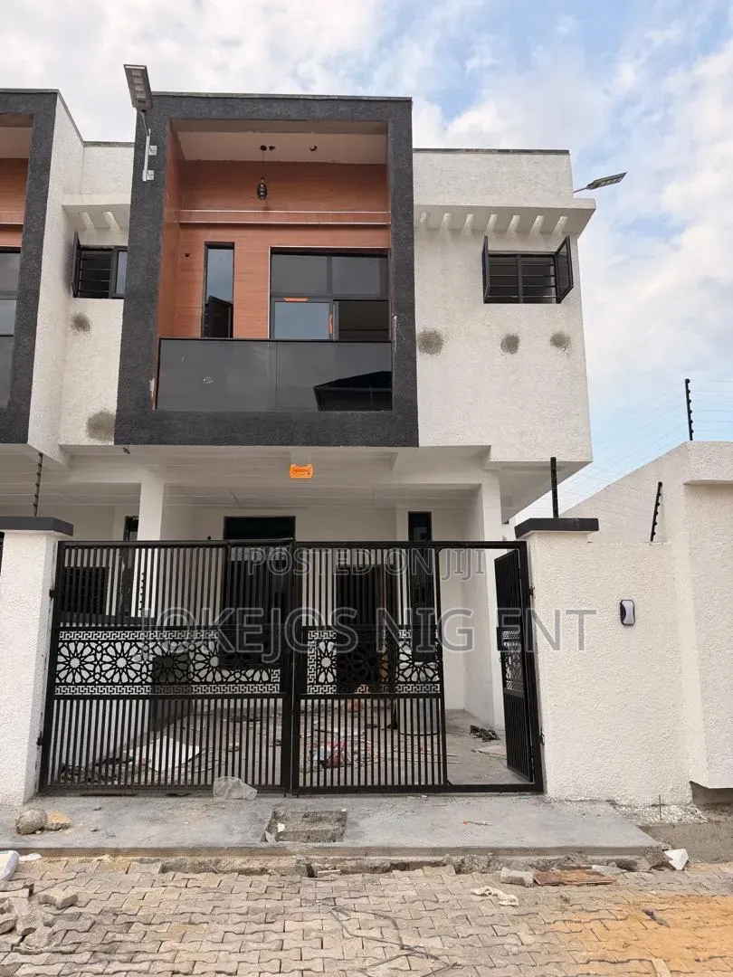3bdrm Duplex in General Paint, Abraham Adesanya Estate for sale in Abraham Adesanya Estate