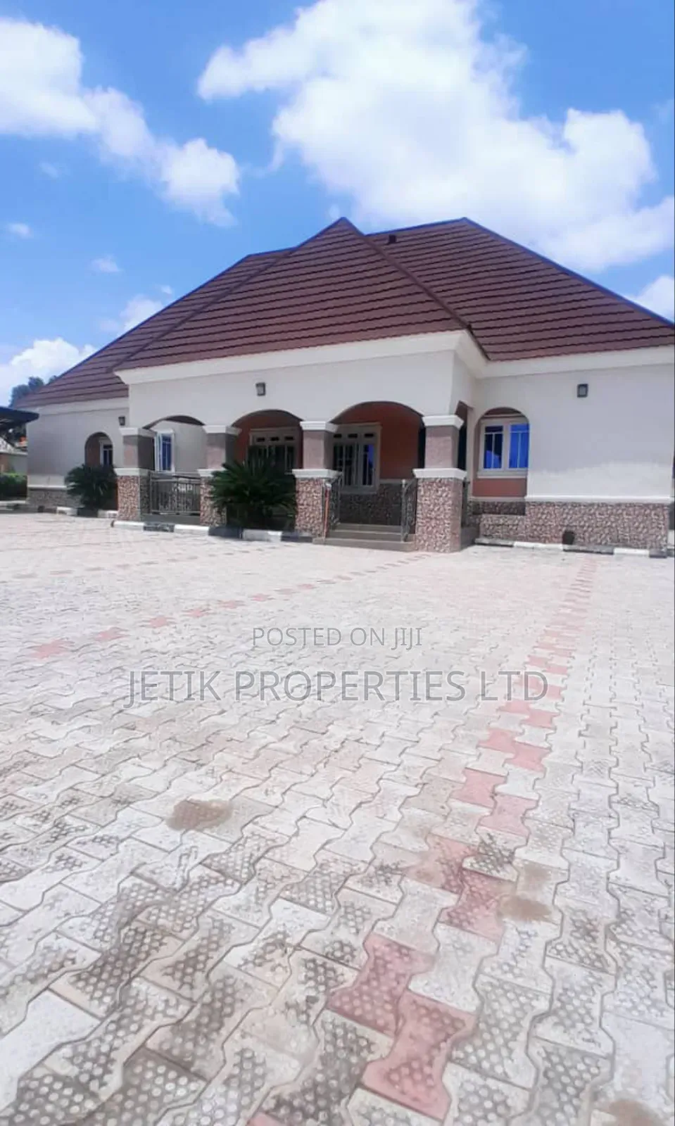 5bdrm Bungalow in Nyon, Makurdi for sale in Makurdi