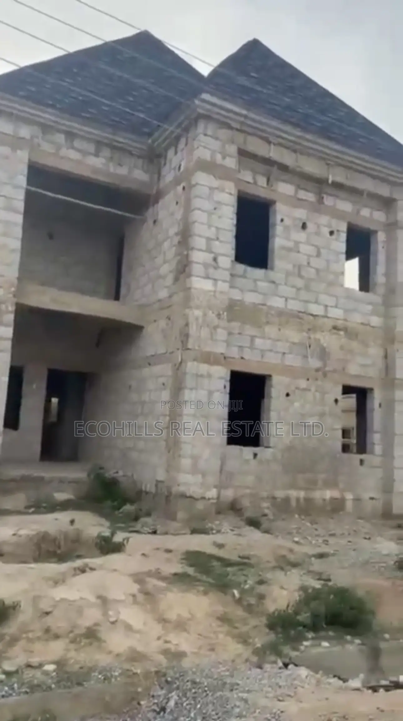 5bdrm Duplex in Along Trademore, Lugbe District for sale in Lugbe District