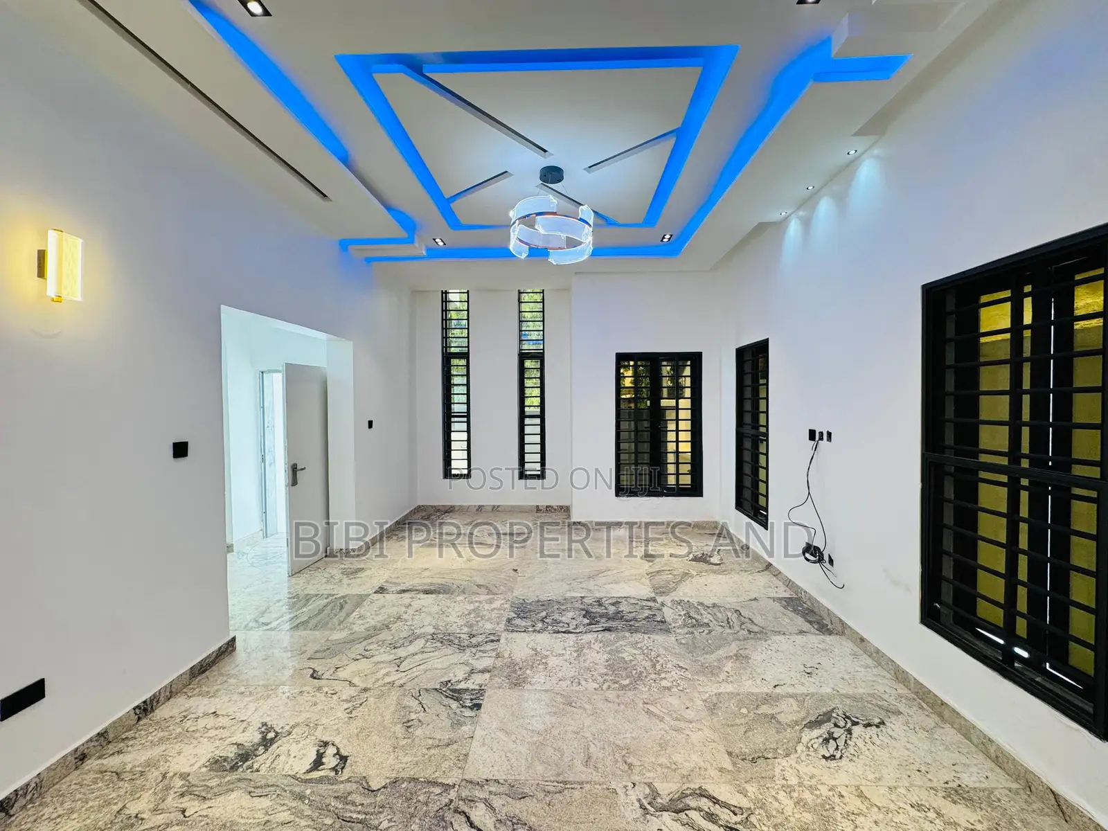 4bdrm Duplex in Life Camp for sale in Life Camp