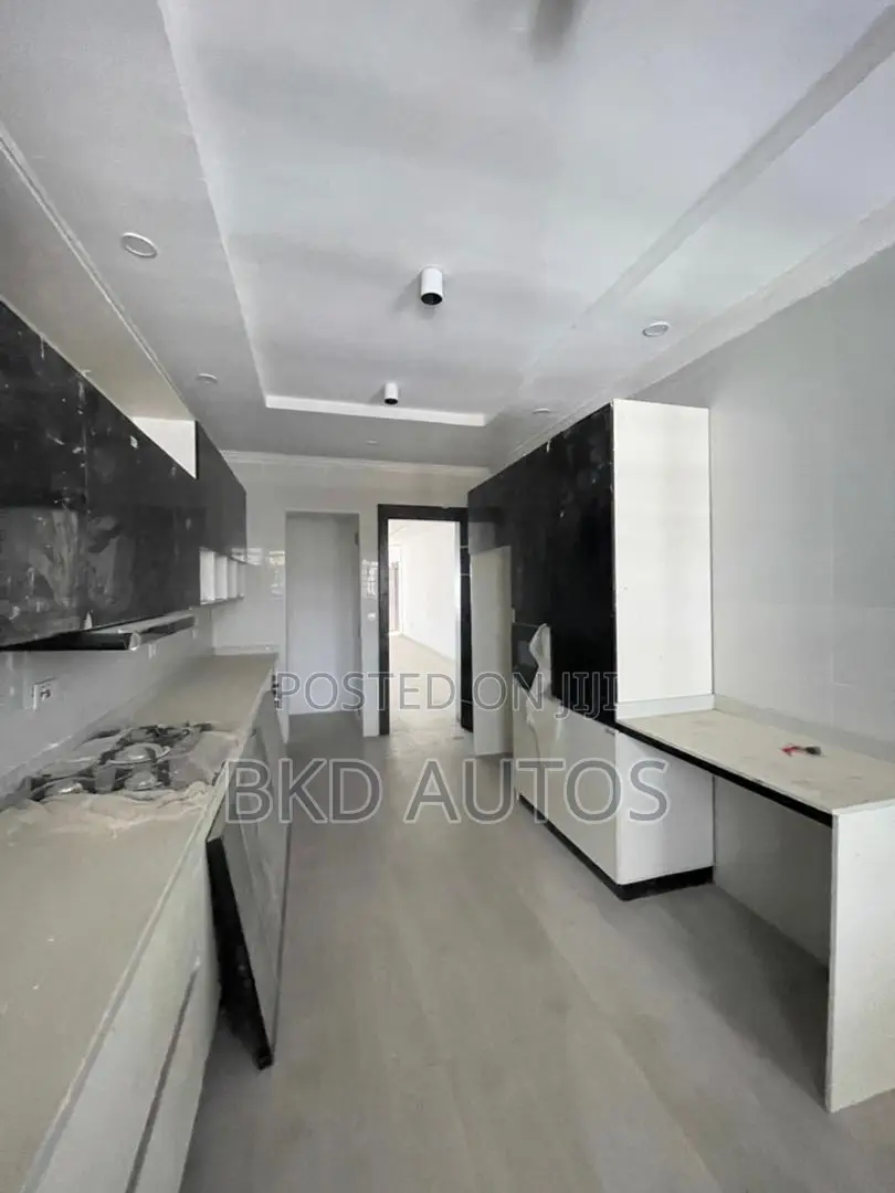 4bdrm Apartment in Lekki Phase 1 for sale in Lekki Phase 1