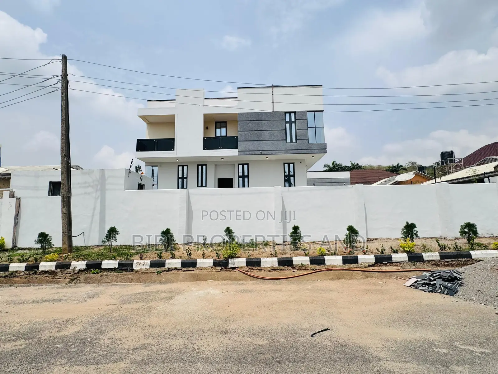 5bdrm Duplex in Gwarinpa for sale in Gwarinpa