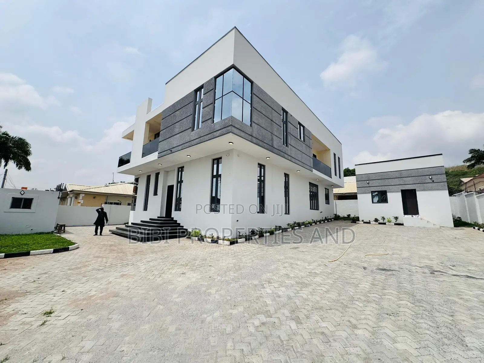 5bdrm Duplex in Gwarinpa for sale in Gwarinpa