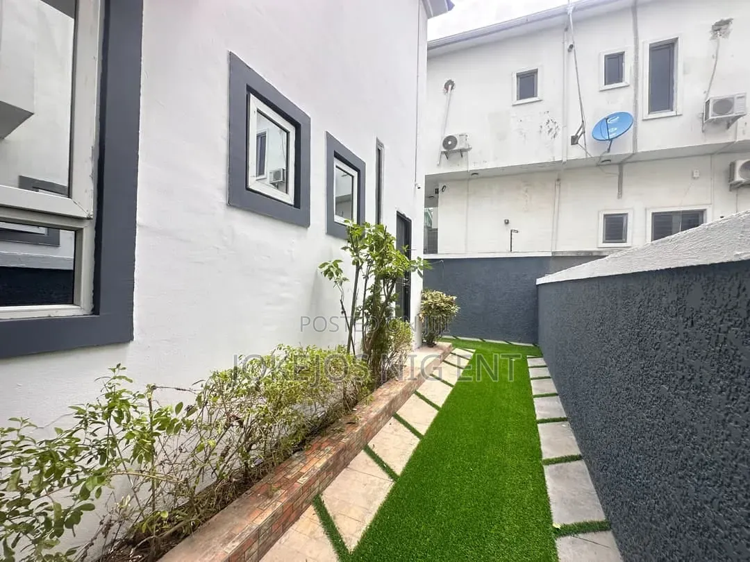 4bdrm Duplex in Harris Drive Vgc, Abraham Adesanya Estate for rent in Abraham Adesanya Estate