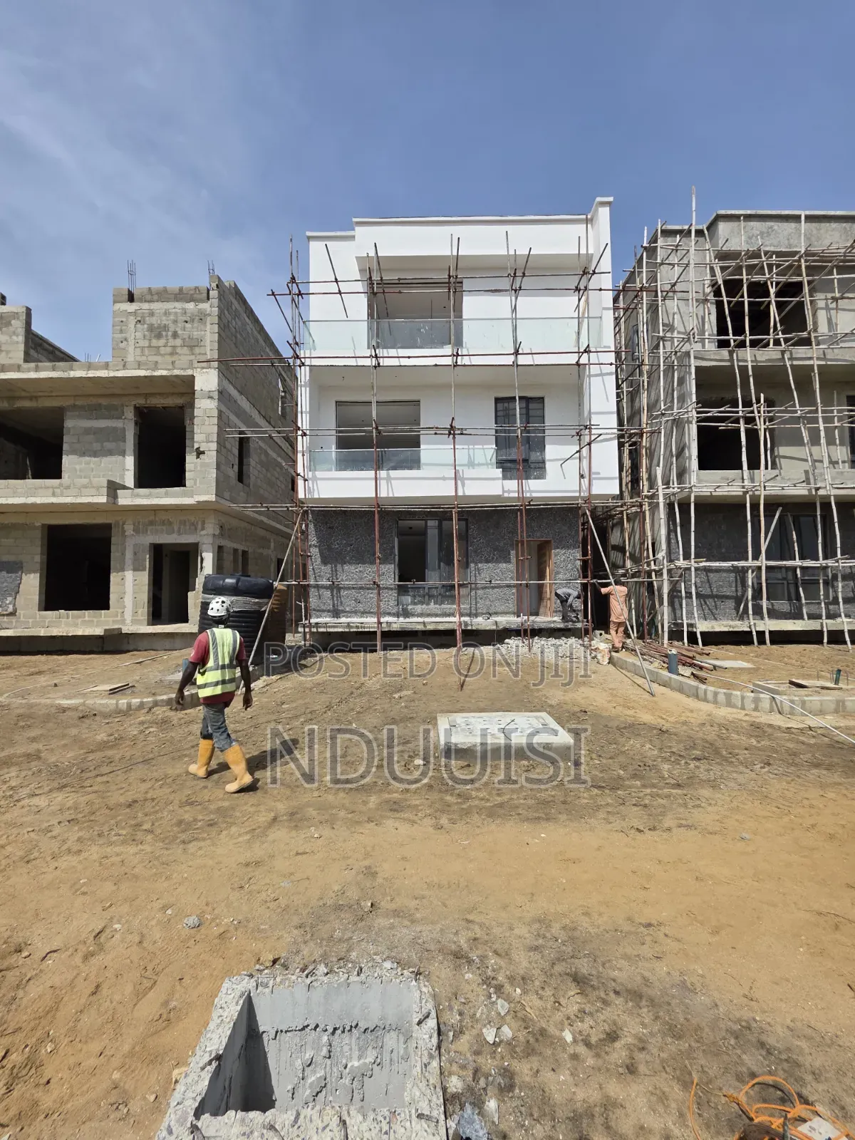4bdrm Duplex in Gracefield Estate, Chevron for sale in Chevron