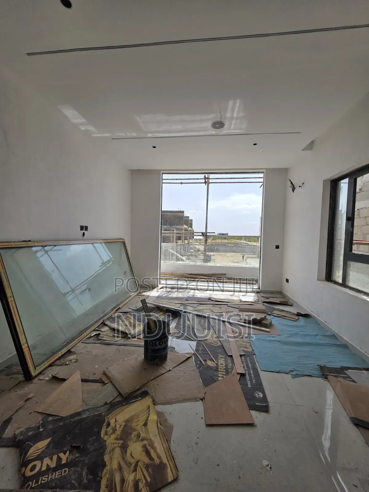 4bdrm Duplex in Gracefield Estate, Chevron for sale in Chevron