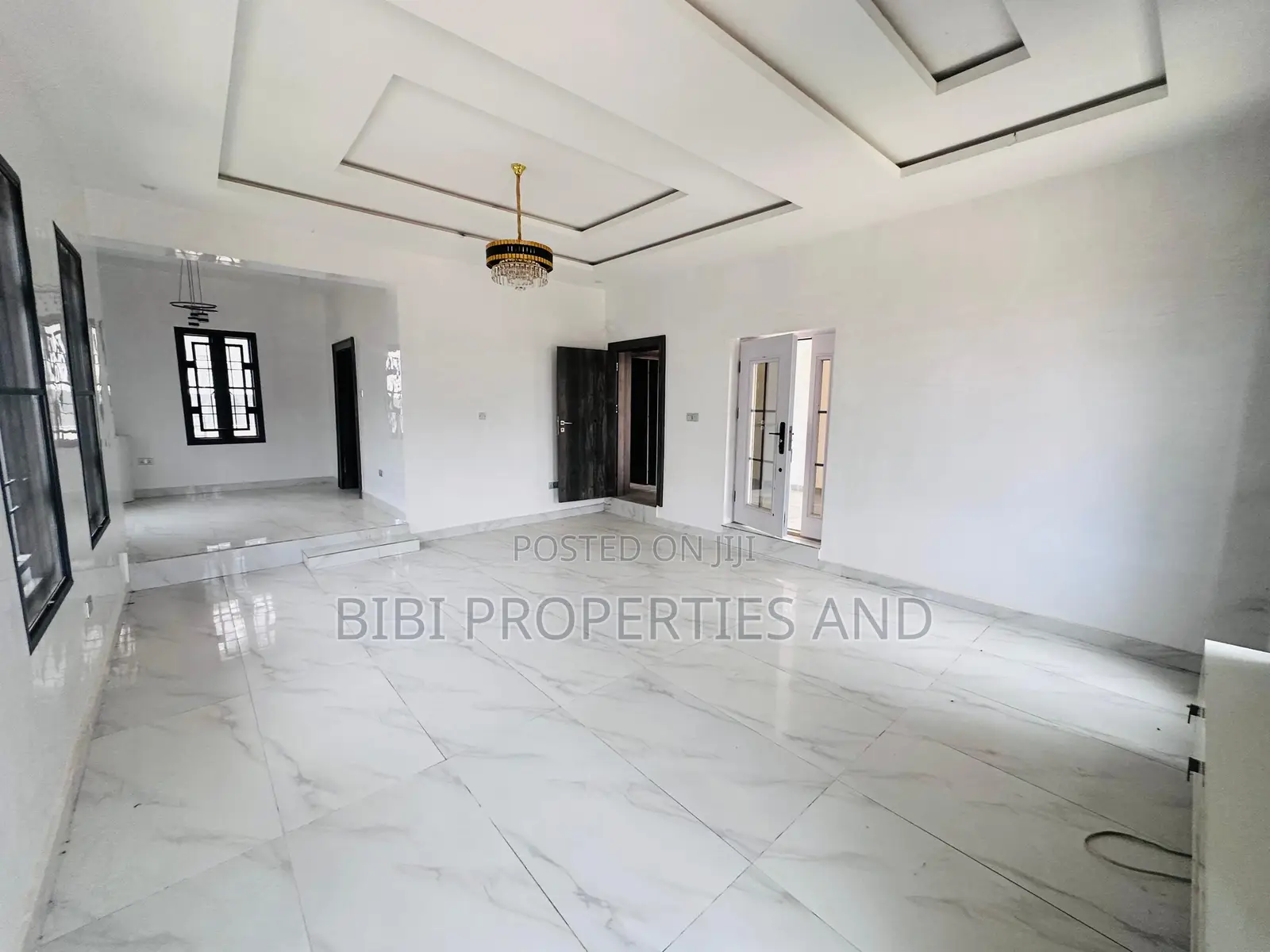 5bdrm Duplex in Life Camp for sale in Life Camp