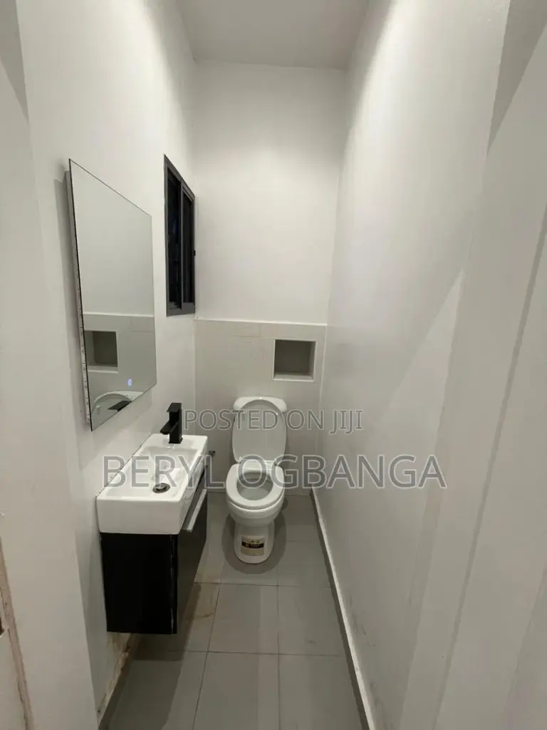 1bdrm Apartment in Lekki Phase 1 for sale in Lekki Phase 1