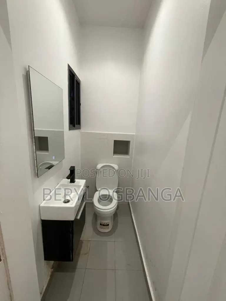 1bdrm Apartment in Lekki Phase 1 for sale in Lekki Phase 1