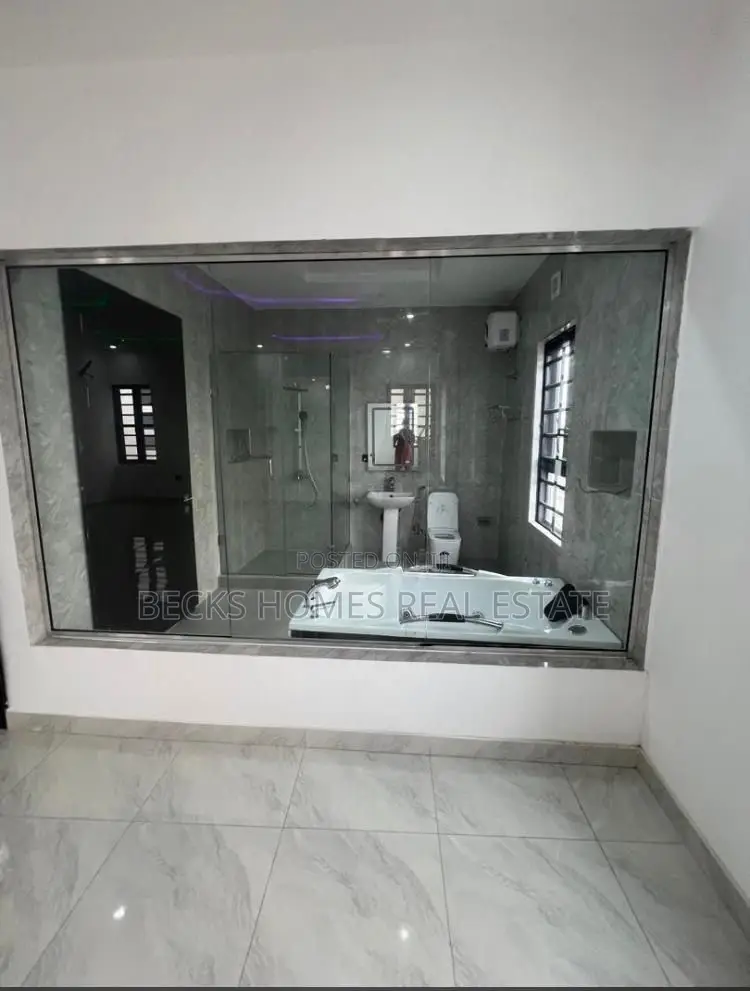 Furnished 4bdrm Duplex in GRA Phase 1 for sale in GRA Phase 1