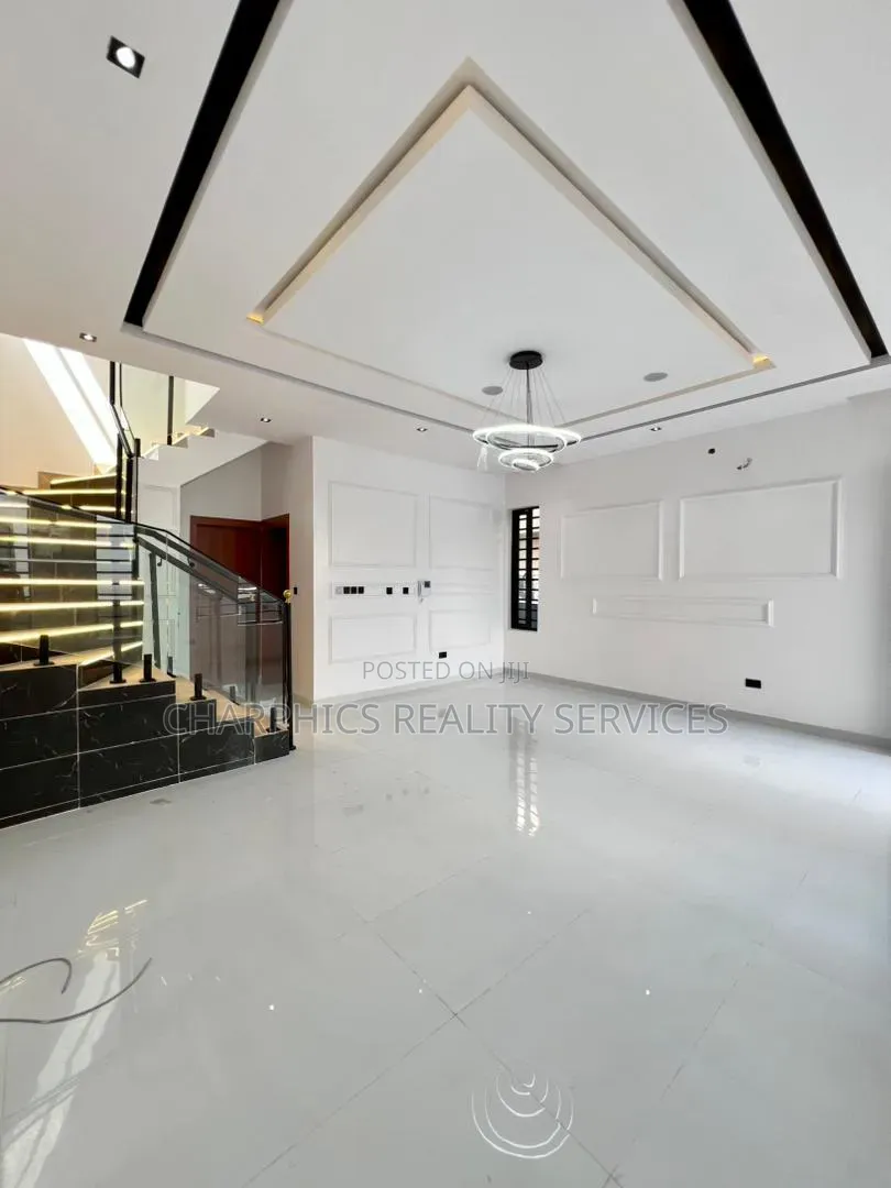 4bdrm Duplex in Off Lekki-Epe Expressway for sale in Off Lekki-Epe Expressway