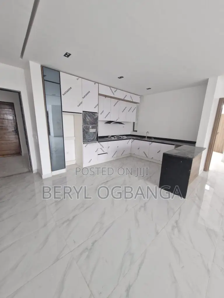 2bdrm Apartment in Banana Island for sale in Banana Island