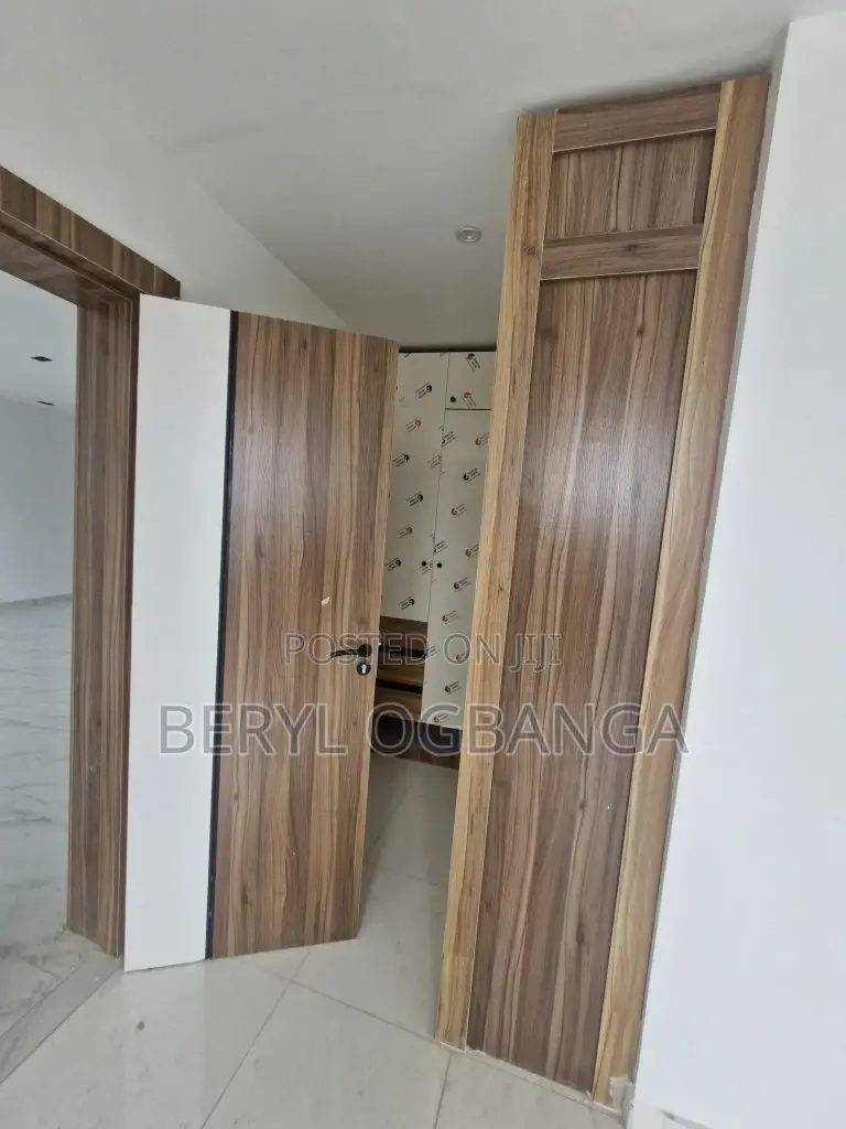 2bdrm Apartment in Banana Island for sale in Banana Island