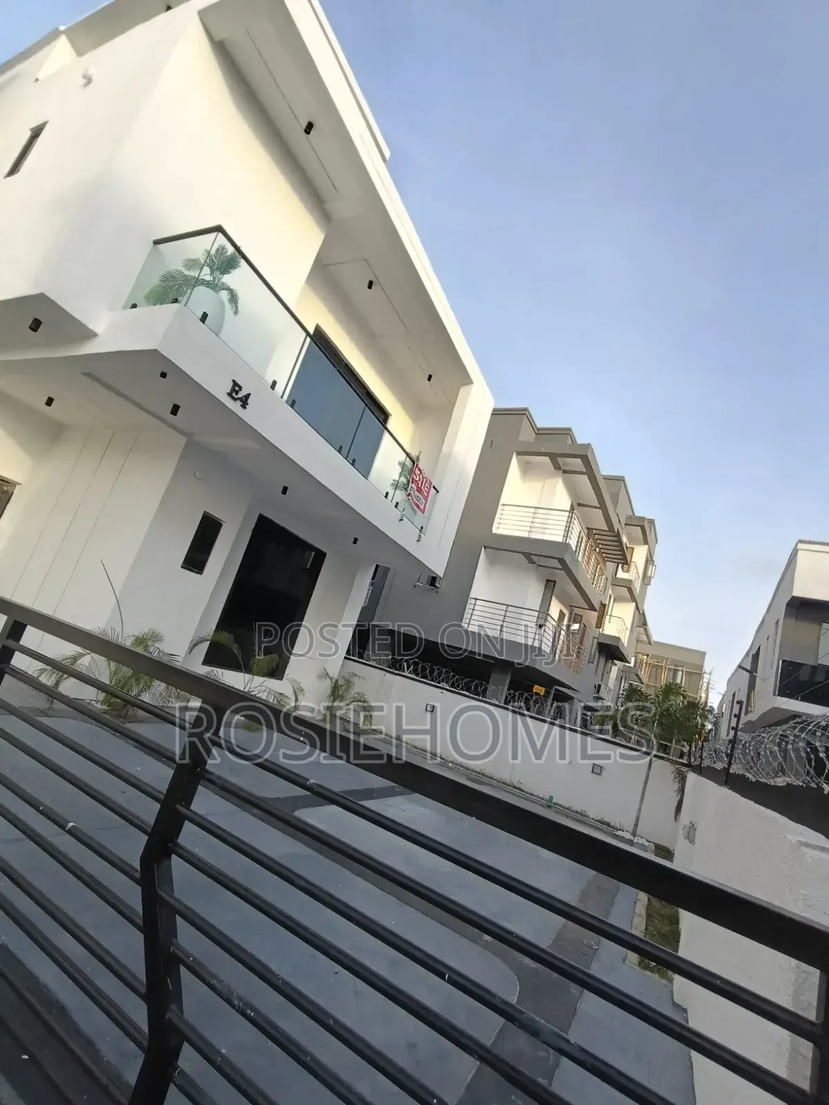 5bdrm Duplex in Light Estate, Sangotedo for sale in Sangotedo