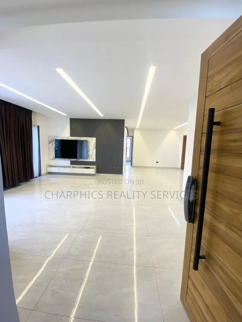 3bdrm Apartment in Ikate-Elegushi for rent in Ikate-Elegushi