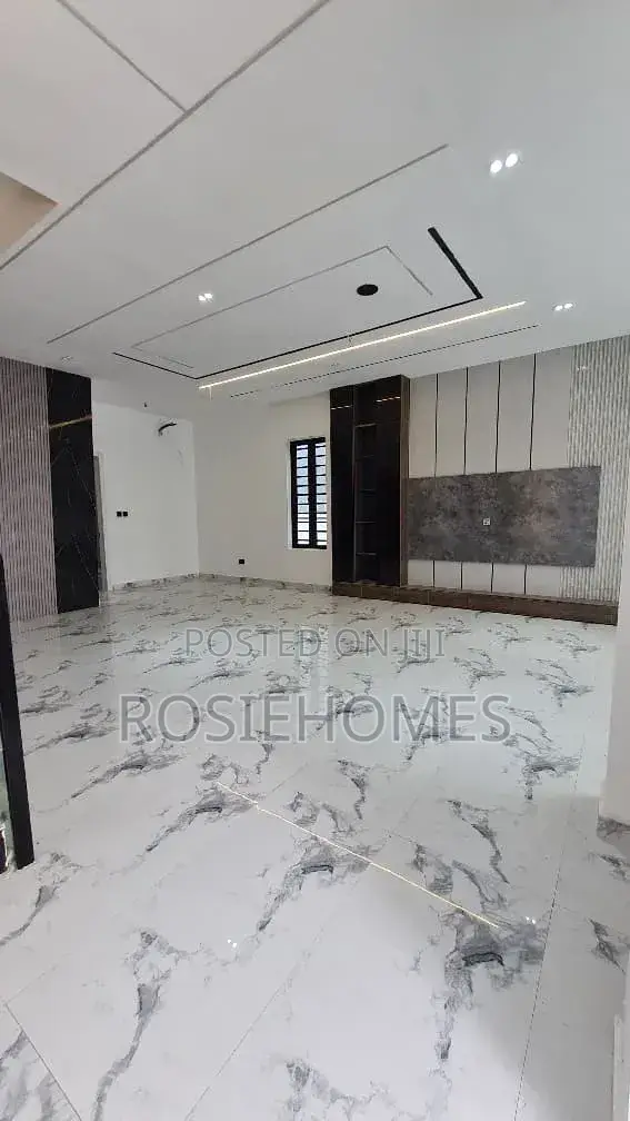 4bdrm Duplex in Light Estate, Sangotedo for sale in Sangotedo