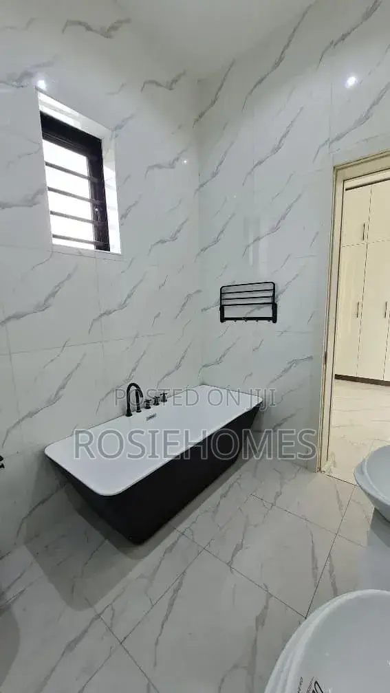 4bdrm Duplex in Light Estate, Sangotedo for sale in Sangotedo