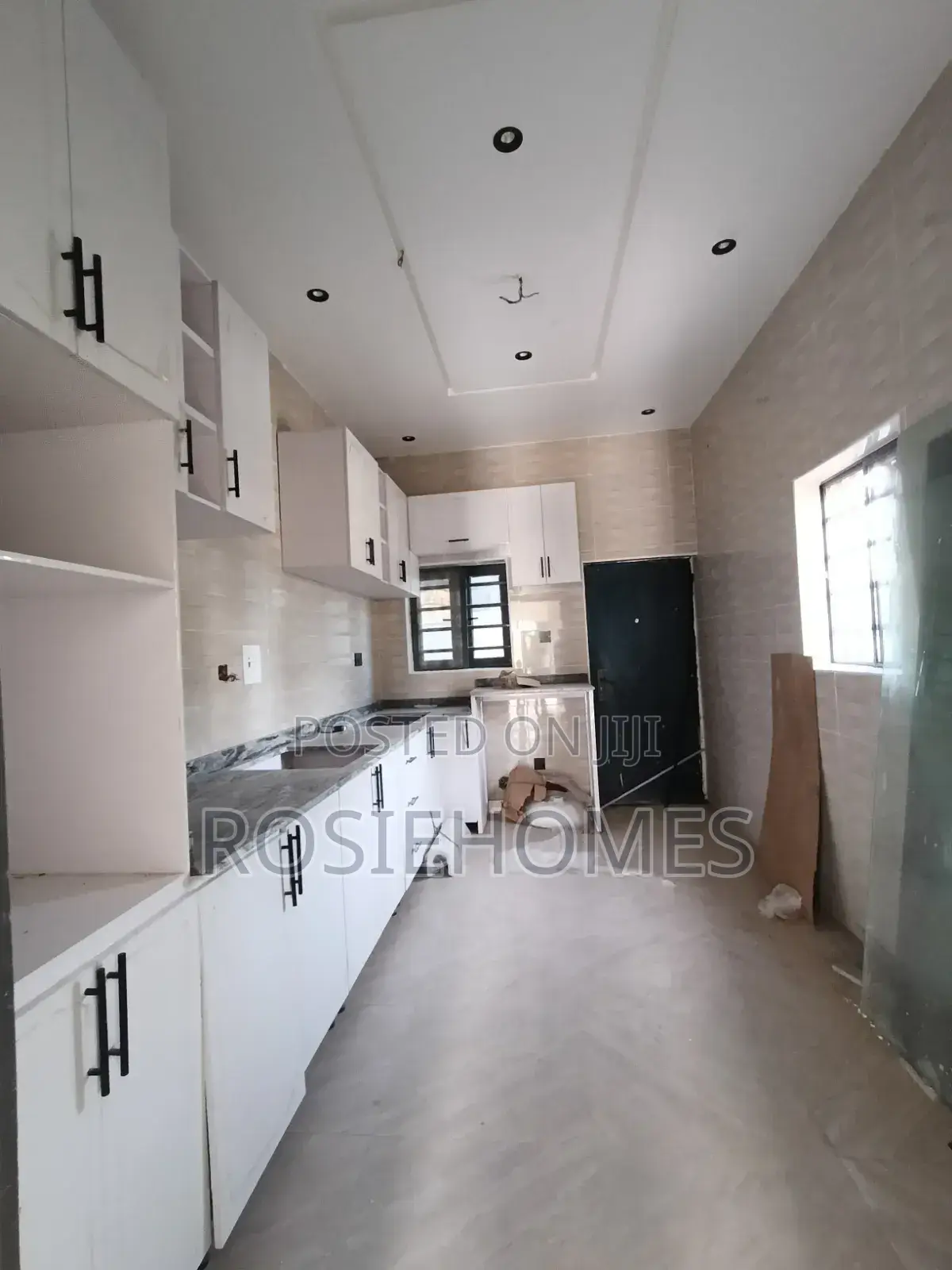 4bdrm Duplex in View Estate, Sangotedo for sale in Sangotedo