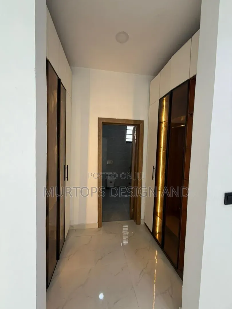4bdrm Duplex in Lekki Phase 2 for sale in Lekki Phase 2