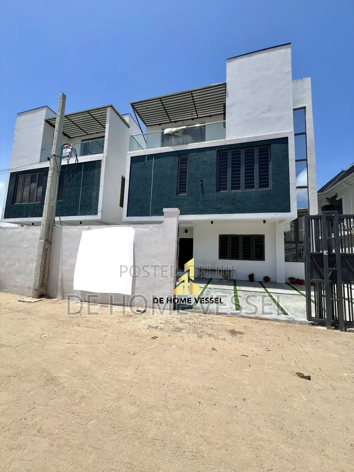 4bdrm Duplex in Ologolo for sale in Ologolo
