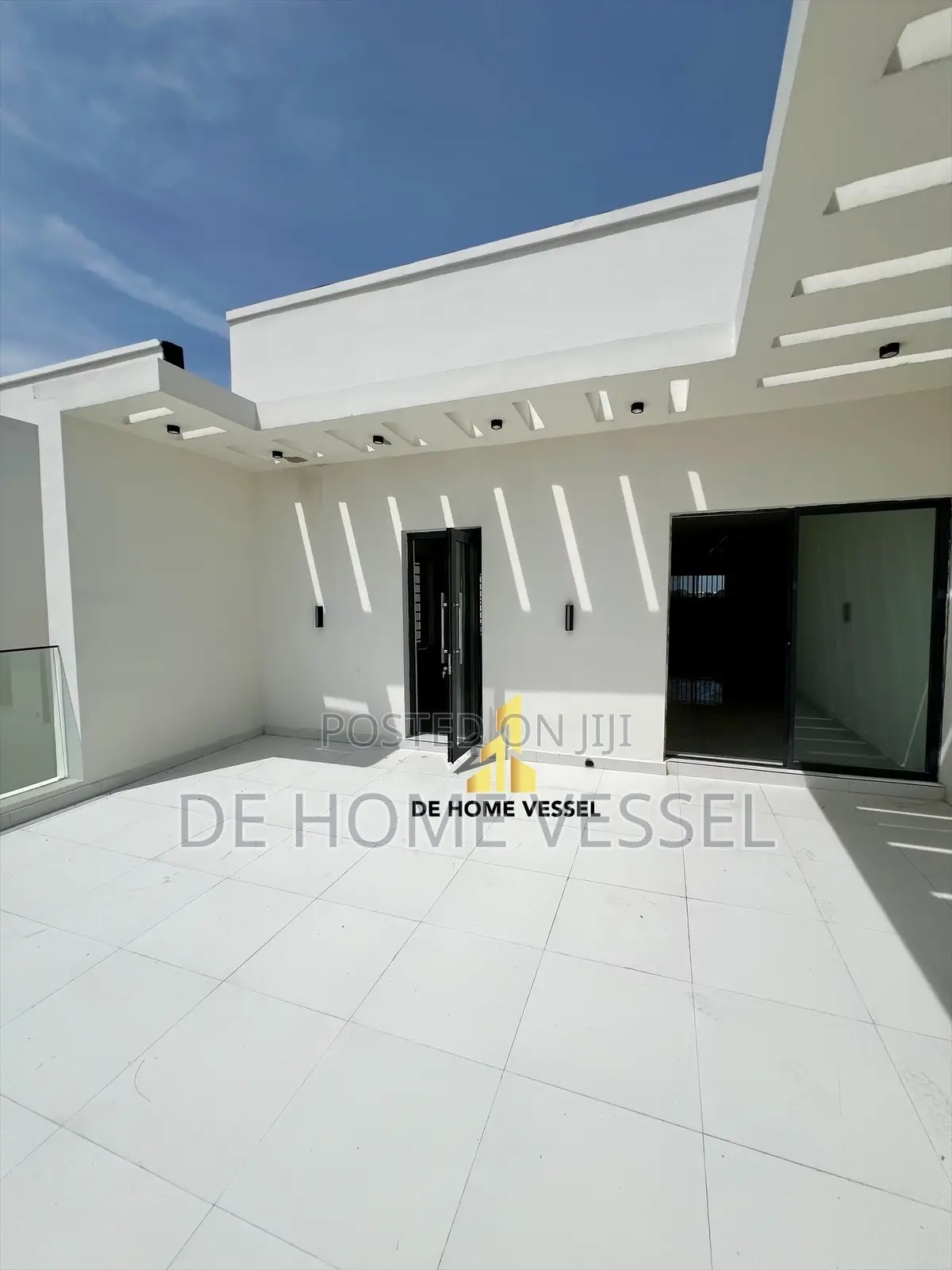 4bdrm Duplex in Ikota for sale in Ikota