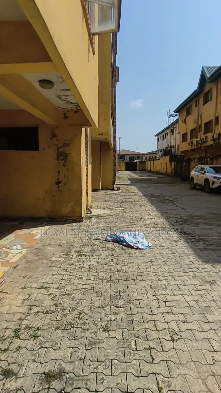 3bdrm House in Ajao Estate, Airport Road / Oshodi for sale in Airport Road / Oshodi