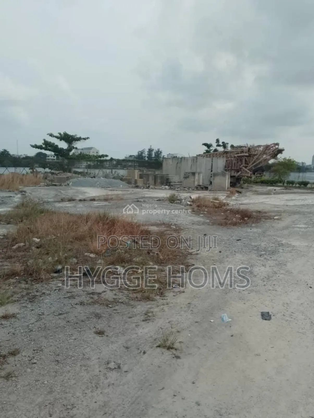 11000sqm Land Saka Tinubu Victoria Island in Saka Tinubu
