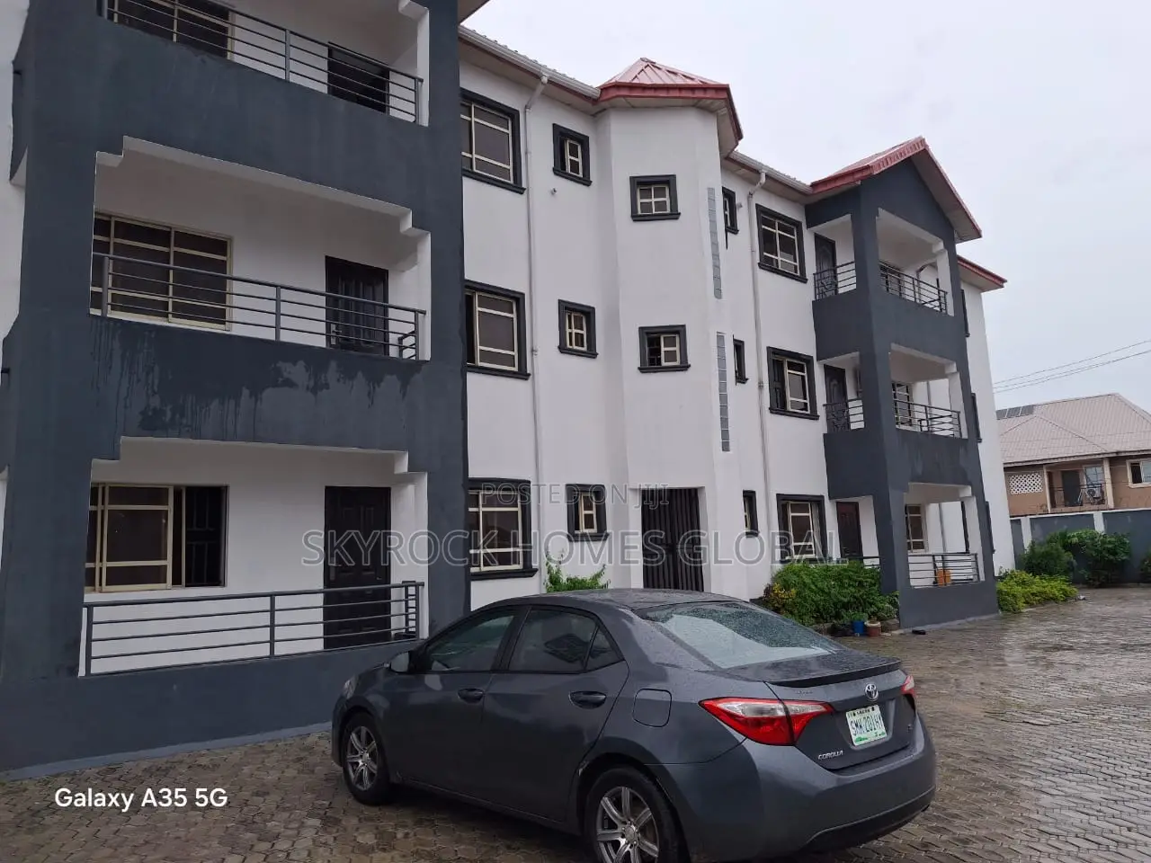3bdrm Block of Flats in Off Lekki-Epe Expressway for rent in Off Lekki-Epe Expressway