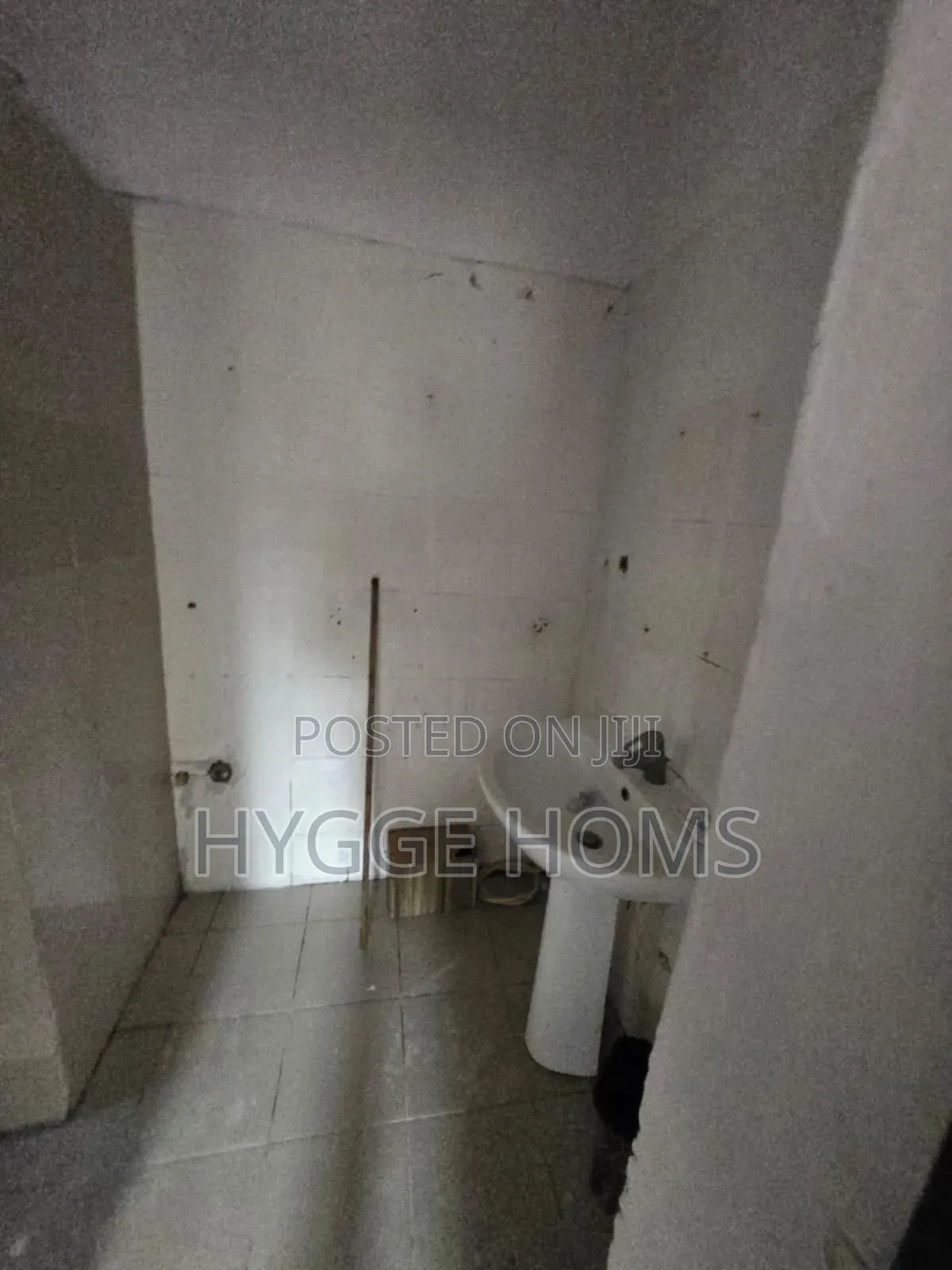 Mini Flat in Off Adeola Odeku for rent in Adeola Odeku